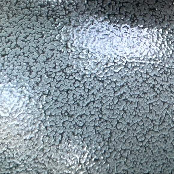 Green Textured Vase - Picture 5 of 8